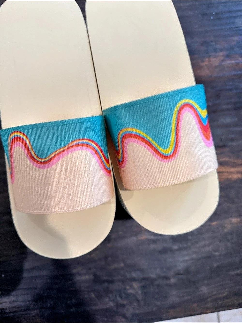 Let Loose Sh*t Shoes Platform Slides in Cream & Blue Like New